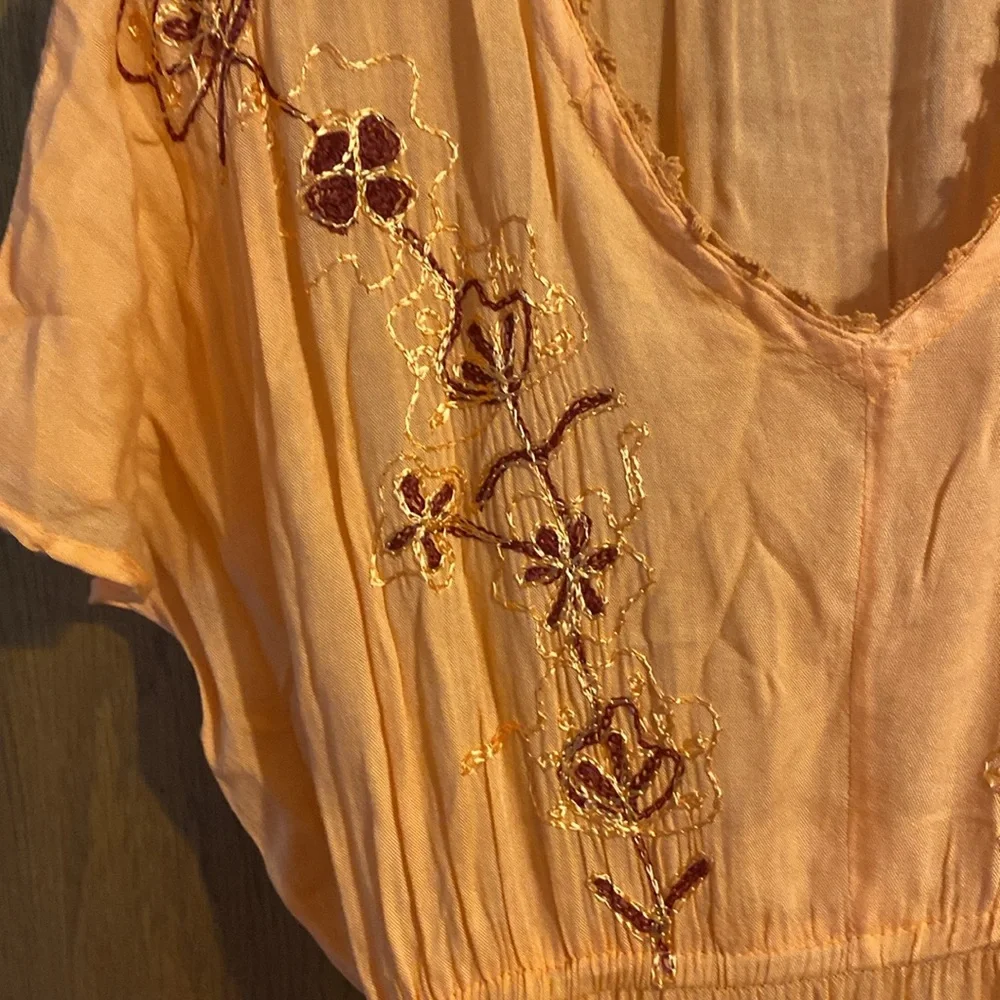 Chic Connection Dress. - Picture 4 of 6